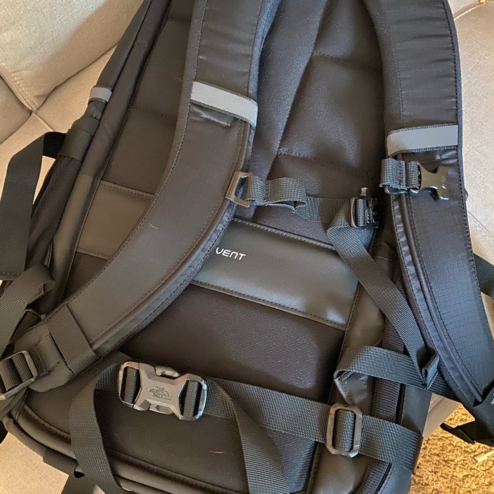 Northface Computer Backpack- Like New! - image 7